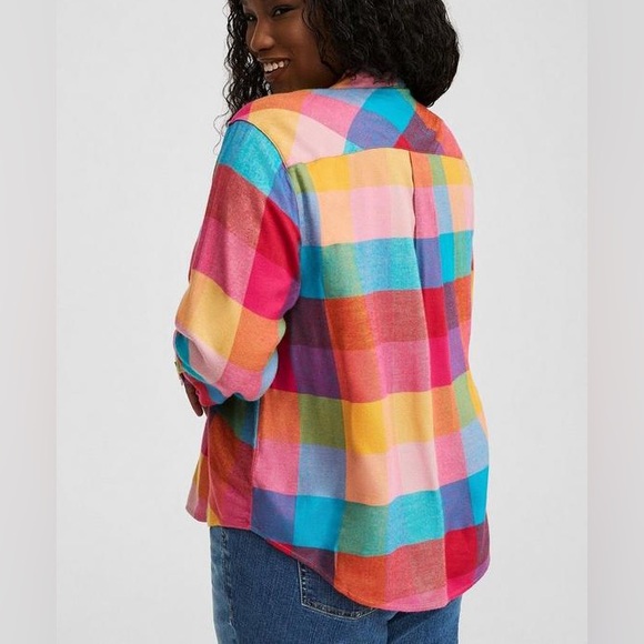 Torrid Lizzie Button-Up Shirt - Picture 2 of 6